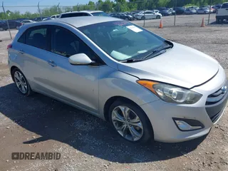2014 Hyundai Elantra с VIN KMHD35LH1EU216135, выставлен на аукционе IAAI как лот 42238699 с пробегом 71 603 миль миль и . История ставок и продаж доступна на DreamBid. Изображение 1.