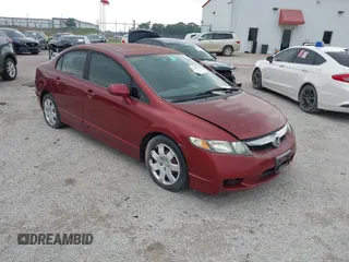 2009 Honda Civic LX z VIN 19XFA165X9E037500, wystawiony jako IAAI lot #42288150 z przebiegiem 158 957 mil mil oraz . Historia ofert i sprzedaży dostępna na DreamBid. Obrazek 1.