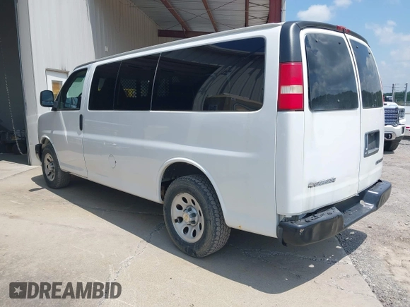 2009 Chevrolet Express Cargo with VIN 1GCFG154691155652, listed as a IAAI auction lot 42692824 with 40,430 mi miles and . Bid and sale history available at DreamBid. Image 3.