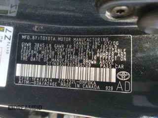 2006 Toyota Matrix STD z VIN 2T1KR32EX6C585709, wystawiony jako Copart lot #59258405 z przebiegiem 126 970 mil mil oraz Szkoda całkowita • Salvage title. Historia ofert i sprzedaży dostępna na DreamBid. Obrazek 13.