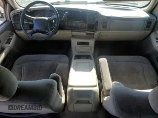 2000 Chevrolet Tahoe LS with VIN 1GNEK13T2YJ203352, listed as a Copart auction lot 58077765 with 314,293 mi miles and Salvage title. Bid and sale history available at DreamBid. Image 8.