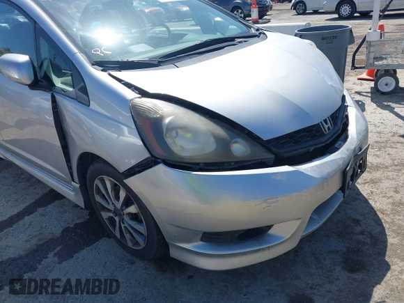 2013 Honda Fit Sport with VIN JHMGE8H51DC005760, listed as a IAAI auction lot 42040427 with 184,375 mi miles. Bid and sale history available at carsss.com. Image 17.