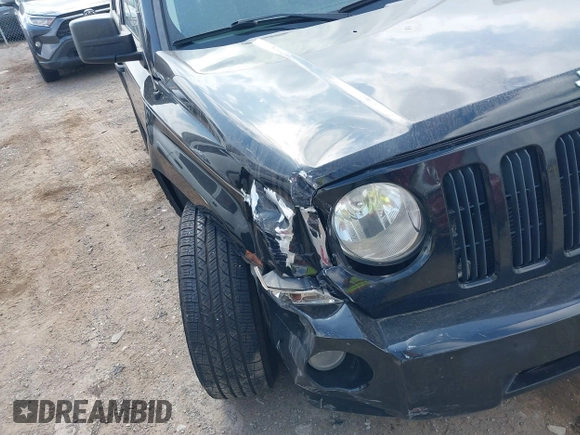 2007 Jeep Patriot Sport with VIN 1J8FF28W97D267050, listed as a IAAI auction lot 41793288 with 132,743 mi miles and . Bid and sale history available at DreamBid. Image 6.