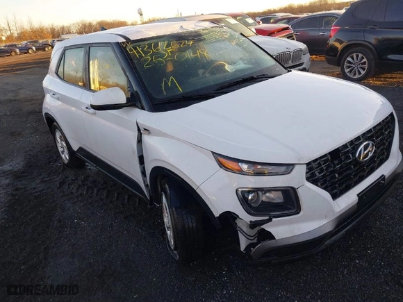 2021 Hyundai Venue SE with VIN KMHRB8A32MU096751, listed as a IAAI auction lot 41362624 with 84,339 mi miles. Bid and sale history available at carsss.com. Image 1.