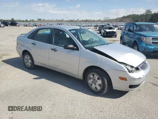 2007 Ford Focus S with VIN 1FAFP34N87W171671, listed as a Copart auction lot 49335385 with 140,638 mi miles and Salvage Title. Bid and sale history available at carsss.com. Image 4.