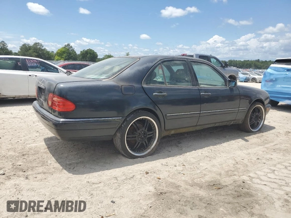1996 Mercedes-Benz E 320 with VIN WDBJF55F5TJ003597, listed as a Copart auction lot 55982925 with Not Provided miles and Clean Title. Bid and sale history available at DreamBid. Image 3.