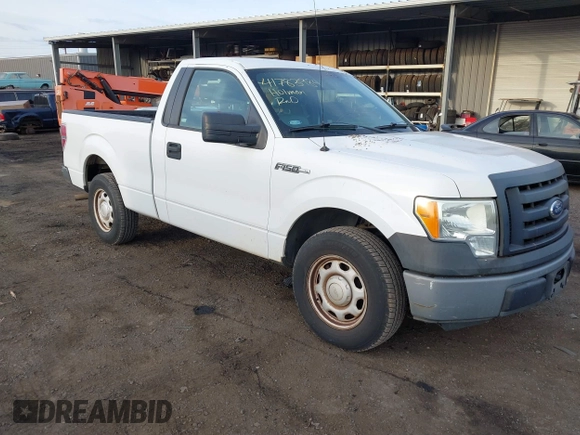 2011 Ford F-150 XL with VIN 1FTMF1CM5BKD49344, listed as a IAAI auction lot 41783984 with 67,423 mi miles. Bid and sale history available at carsss.com. Image 1.