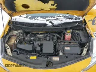 2015 Toyota Prius Two with VIN JTDZN3EU1FJ021383, listed as a Copart auction lot 45040275 with 264,757 mi miles and Clean title. Bid and sale history available at DreamBid. Image 11.