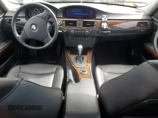 2011 BMW 3 Series 328i z VIN WBAPH7C51BA801991, wystawiony jako Copart lot #50096365 z przebiegiem 122 874 mil mil oraz Szkoda całkowita • Salvage title. Historia ofert i sprzedaży dostępna na DreamBid. Obrazek 8.
