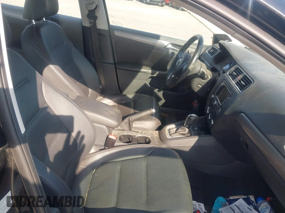 2013 Volkswagen Jetta TDI w/Premium with VIN 3VWLL7AJ5DM390579, listed as a IAAI auction lot 42112031 with 134,995 mi miles and . Bid and sale history available at DreamBid. Image 5.
