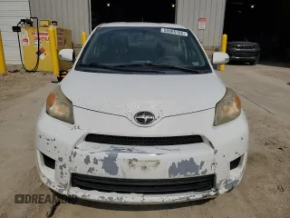 2008 Scion xD z VIN JTKKU10498J019764, wystawiony jako Copart lot #58905765 z przebiegiem Nie podano mil oraz Tytuł czysty. Historia ofert i sprzedaży dostępna na DreamBid. Obrazek 5.