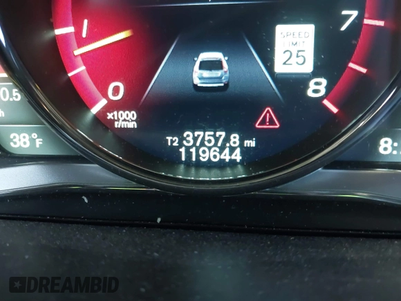 2014 Volvo XC60 R-Design Premier Plus z VIN YV4902DZ4E2537605, wystawiony jako IAAI lot #41126501 z przebiegiem 119 644 mil mil oraz . Historia ofert i sprzedaży dostępna na DreamBid. Obrazek 15.