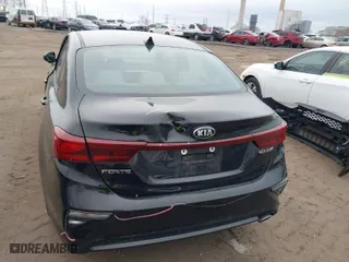 2020 Kia Forte LXS with VIN 3KPF24AD9LE139892, listed as a IAAI auction lot 40909048 with NaN miles. Bid and sale history available at carsss.com. Image 18.