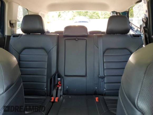 2018 Volkswagen Atlas SEL Premium z VIN 1V2NR2CA6JC577688, wystawiony jako Copart lot #60800465 z przebiegiem 82 841 mil mil oraz Szkoda całkowita • Salvage title. Historia ofert i sprzedaży dostępna na DreamBid. Obrazek 10.