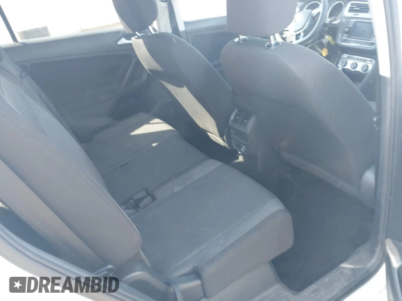 2021 Volkswagen Tiguan S с VIN 3VV1B7AX6MM107853, выставлен на аукционе IAAI как лот 41854767 с пробегом 67 569 миль миль и . История ставок и продаж доступна на DreamBid. Изображение 8.