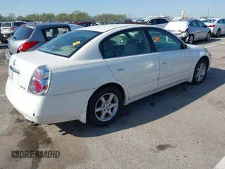 2006 Nissan Altima 2.5 S with VIN 1N4AL11D16C190164, listed as a IAAI auction lot 41916626 with 1 mi miles. Bid and sale history available at carsss.com. Image 4.