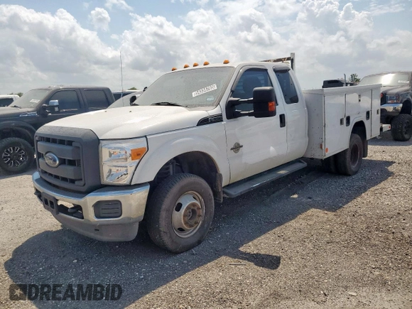 2013 Ford F-350 XL z VIN 1FD8X3HT8DEA92851, wystawiony jako Copart lot #54334765 z przebiegiem 293 897 mil mil oraz Tytuł czysty. Historia ofert i sprzedaży dostępna na DreamBid. Obrazek 1.