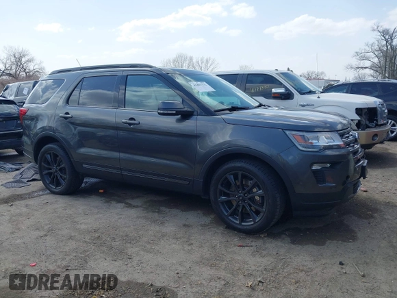 2018 Ford Explorer XLT with VIN 1FM5K8D84JGB01514, listed as a IAAI auction lot 41803132 with 59,107 mi miles and . Bid and sale history available at carsss.com. Image 14.