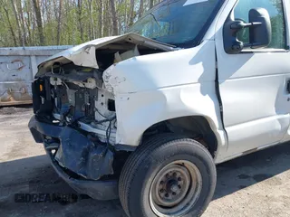 2014 Ford Econoline Cargo Commercial z VIN 1FTNE2EL7EDB02479, wystawiony jako IAAI lot #42178687 z przebiegiem 200 019 mil mil oraz . Historia ofert i sprzedaży dostępna na DreamBid. Obrazek 6.