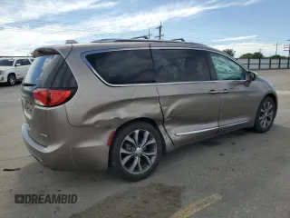 2017 Chrysler Pacifica Limited z VIN 2C4RC1GG5HR759865, wystawiony jako Copart lot #56431515 z przebiegiem 93 473 mil mil oraz Szkoda całkowita • Salvage title. Historia ofert i sprzedaży dostępna na DreamBid. Obrazek 3.