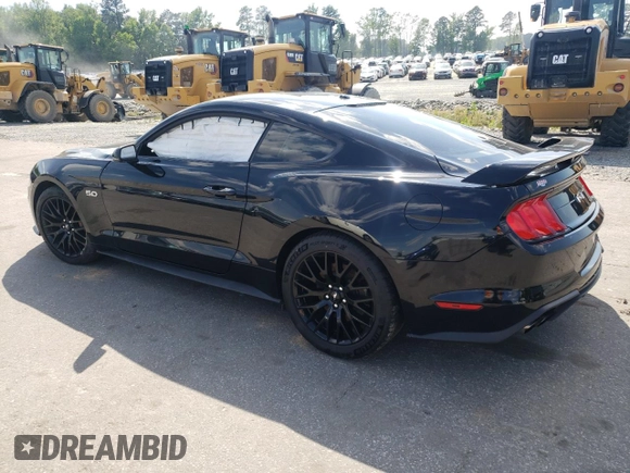 2018 Ford Mustang GT z VIN 1FA6P8CF5J5135182, wystawiony jako Copart lot #55926915 z przebiegiem 18 469 mil mil oraz Szkoda całkowita • Salvage title. Historia ofert i sprzedaży dostępna na DreamBid. Obrazek 2.
