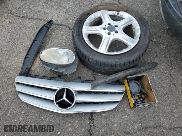 2008 Mercedes-Benz R 3.5L with VIN 4JGCB65EX8A086790, listed as a Copart auction lot 51023835 with 146,701 mi miles and Salvage Title. Bid and sale history available at carsss.com. Image 15.