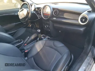 2012 MINI Coupe S z VIN WMWSX3C55CT155429, wystawiony jako Copart lot #78285654 z przebiegiem 78 238 mil mil oraz Szkody całkowita. Historia ofert i sprzedaży dostępna na DreamBid. Obrazek 8.