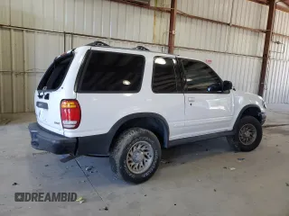 2000 Ford Explorer with VIN 1FMYU60X3YUA72785, listed as a Copart auction lot 61815325 with 184,643 mi miles and Clean title. Bid and sale history available at DreamBid. Image 3.