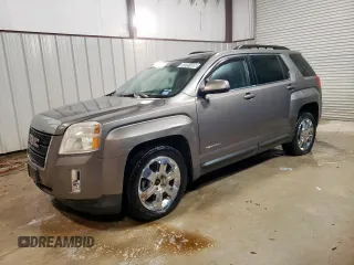 2011 GMC Terrain SLT-1 z VIN 2CTFLUE56B6413021, wystawiony jako Copart lot #56991895 z przebiegiem 263 832 mil mil oraz Czysty tytuł • Clean title. Historia ofert i sprzedaży dostępna na DreamBid. Obrazek 1.