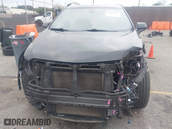 2019 Cadillac XT5 Premium Luxury FWD z VIN 1GYKNERS3KZ134635, wystawiony jako IAAI lot #41889843 z przebiegiem 56 044 mil mil oraz . Historia ofert i sprzedaży dostępna na DreamBid. Obrazek 12.
