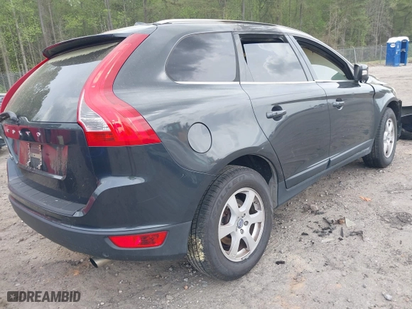 2011 Volvo XC60 3.2L with VIN YV4952DL5B2222823, listed as a IAAI auction lot 41961734 with 274,235 mi miles. Bid and sale history available at carsss.com. Image 4.
