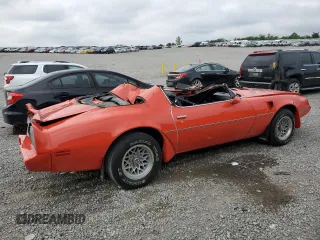 1979 Pontiac Firebird z VIN 2W87Z9N112021, wystawiony jako Copart lot #67852034 z przebiegiem Nie podano mil oraz Nie do naprawy • Non repairable. Historia ofert i sprzedaży dostępna na DreamBid. Obrazek 3.