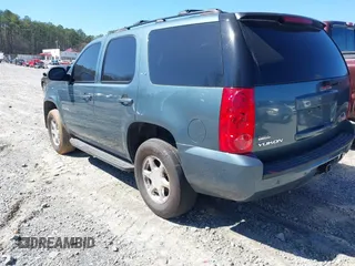 2008 GMC Yukon SLT w/4SB with VIN 1GKFC13078R184092, listed as a IAAI auction lot 41792140 with 269,913 mi miles. Bid and sale history available at carsss.com. Image 3.