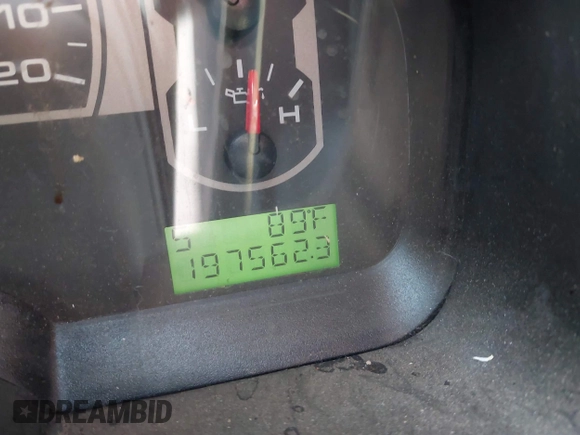 2008 Ford F-150 XL with VIN 1FTRW12W28FA52462, listed as a IAAI auction lot 42534194 with 197,562 mi miles and . Bid and sale history available at DreamBid. Image 15.