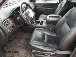 2013 GMC Yukon XL SLT with VIN 1GKS1KE09DR305240, listed as a Copart auction lot 53143565 with 210,872 mi miles and Salvage Title. Bid and sale history available at DreamBid. Image 7.