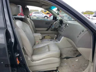 2005 Infiniti FX with VIN JNRAS08U45X105340, listed as a IAAI auction lot 41988077 with 228,011 mi miles and . Bid and sale history available at DreamBid. Image 5.
