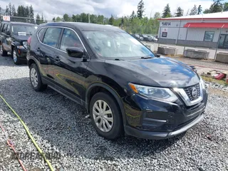 2019 Nissan Rogue SV z VIN 5N1AT2MV1KC840797, wystawiony jako IAAI lot #42292152 z przebiegiem 83 462 mil mil oraz . Historia ofert i sprzedaży dostępna na DreamBid. Obrazek 1.