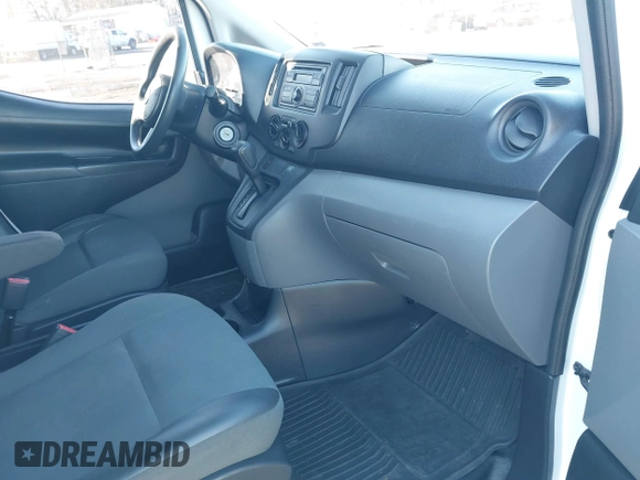 2015 Nissan NV200 S with VIN 3N6CM0KN4FK728252, listed as a IAAI auction lot 41608282 with 72,844 mi miles and . Bid and sale history available at DreamBid. Image 5.