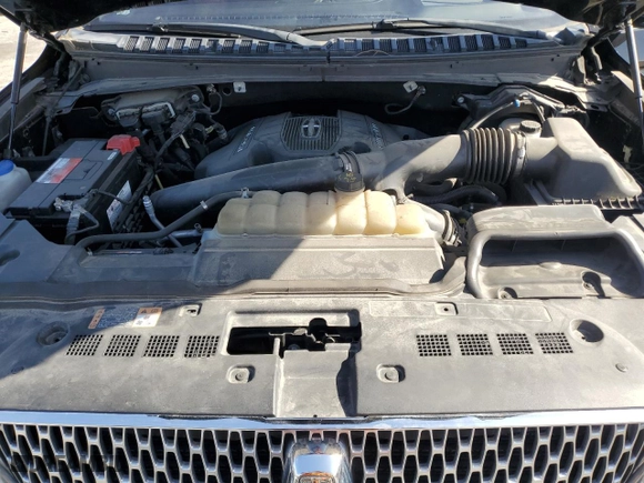 2019 Lincoln Navigator Reserve with VIN 5LMJJ2LT9KEL08933, listed as a Copart auction lot 47444895 with 61,856 mi miles and Salvage Title. Bid and sale history available at carsss.com. Image 12.