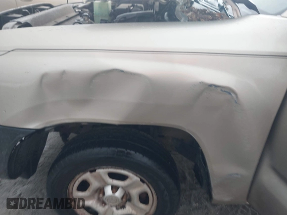 2006 Toyota Tacoma with VIN 5TENX22N26Z259670, listed as a IAAI auction lot 41067144 with 220,604 mi miles. Bid and sale history available at carsss.com. Image 6.