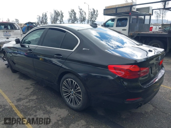 2019 BMW 5 Series 530e with VIN WBAJA9C52KB399480, listed as a IAAI auction lot 41714228 with 90,435 mi miles and . Bid and sale history available at DreamBid. Image 3.