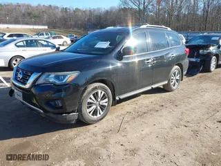 2017 Nissan Pathfinder SV with VIN 5N1DR2MN6HC901405, listed as a IAAI auction lot 41434583 with 182,816 mi miles. Bid and sale history available at carsss.com. Image 17.