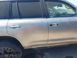 2016 Lexus LX 570 with VIN JTJHY7AX5G4219178, listed as a IAAI auction lot 41780927 with 147,642 mi miles and . Bid and sale history available at DreamBid. Image 20.