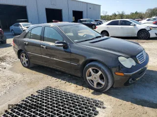 2007 Mercedes-Benz C 280 Luxury с VIN WDBRF54H17F856108, выставлен на аукционе Copart как лот 43750635 с пробегом 114 108 миль миль и Списание • Salvage title. История ставок и продаж доступна на DreamBid. Изображение 4.