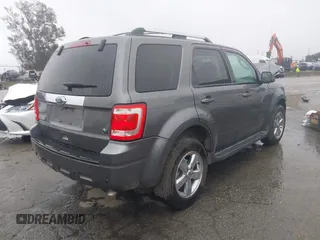 2010 Ford Escape Limited с VIN 1FMCU0EG8AKB81518, выставлен на аукционе IAAI как лот 41725893 с пробегом 142 640 миль миль и . История ставок и продаж доступна на DreamBid. Изображение 4.