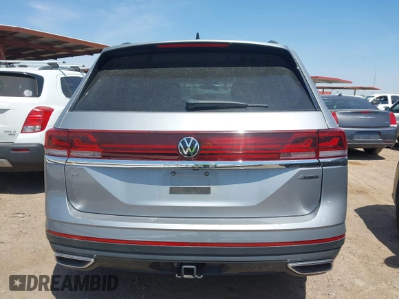 2024 Volkswagen Atlas SE with VIN 1V2HR2CA2RC568429, listed as a IAAI auction lot 42371188 with 18,903 mi miles and . Bid and sale history available at DreamBid. Image 16.