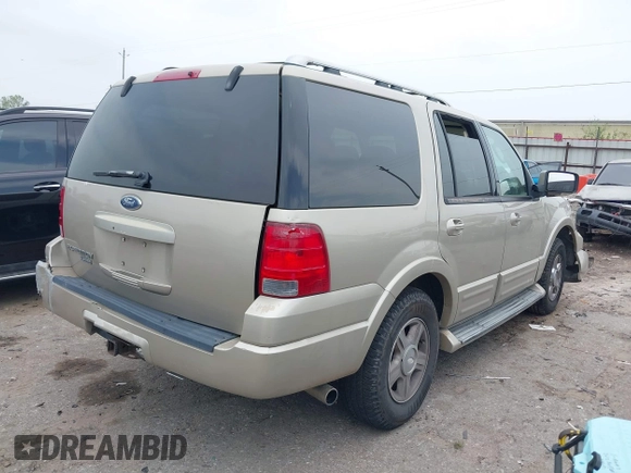 2006 Ford Expedition z VIN 1FMPU19506LA98375, wystawiony jako IAAI lot #41886127 z przebiegiem 251 121 mil mil oraz . Historia ofert i sprzedaży dostępna na DreamBid. Obrazek 4.