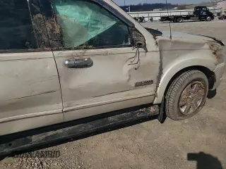 2006 Ford Explorer Limited с VIN 1FMEU75896UB00855, выставлен на аукционе Copart как лот 50220535 с пробегом 137 714 миль миль и Списание • Salvage title. История ставок и продаж доступна на DreamBid. Изображение 12.