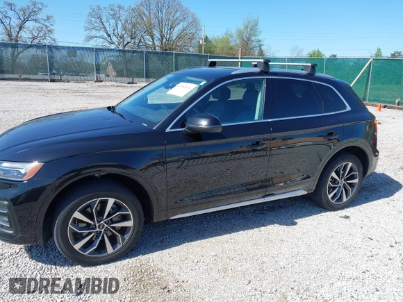 2021 Audi Q5 Premium Plus with VIN WA1BAAFY3M2023012, listed as a IAAI auction lot 41983076 with 71,249 mi miles. Bid and sale history available at carsss.com. Image 14.