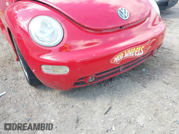 2000 Volkswagen Beetle GLX with VIN 3VWDD21C9YM430514, listed as a IAAI auction lot 41975527 with 127,964 mi miles and . Bid and sale history available at DreamBid. Image 13.
